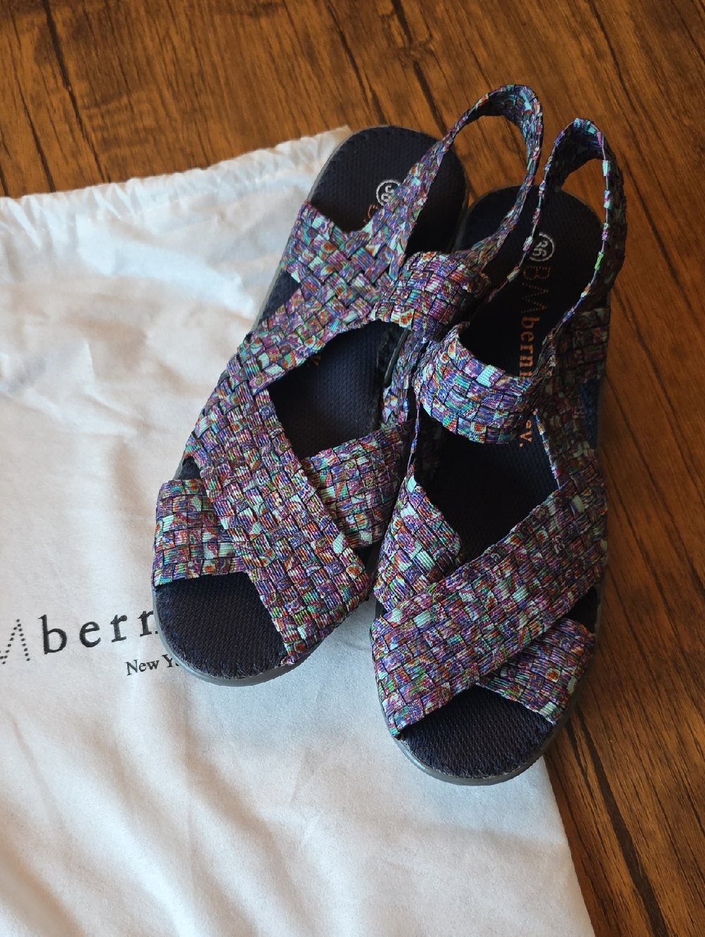 bernie mev. Criss Cross Slingback Mule - Paisley